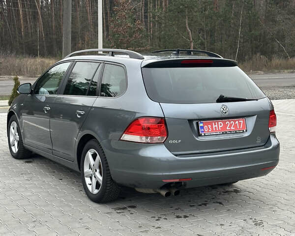Серый Фольксваген Гольф, объемом двигателя 1.4 л и пробегом 243 тыс. км за 8800 $, фото 16 на Automoto.ua