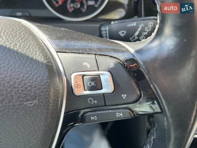 Серый Фольксваген Гольф, объемом двигателя 1.6 л и пробегом 233 тыс. км за 10450 $, фото 18 на Automoto.ua