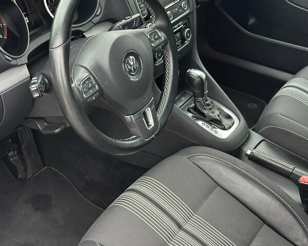 Серый Фольксваген Гольф, объемом двигателя 1.4 л и пробегом 243 тыс. км за 8800 $, фото 27 на Automoto.ua