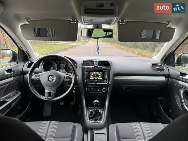 Серый Фольксваген Гольф, объемом двигателя 1.6 л и пробегом 221 тыс. км за 9450 $, фото 1 на Automoto.ua