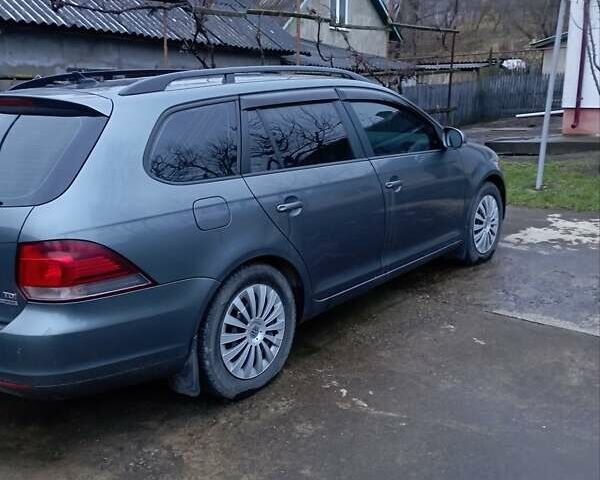 Серый Фольксваген Гольф, объемом двигателя 1.6 л и пробегом 250 тыс. км за 8500 $, фото 13 на Automoto.ua