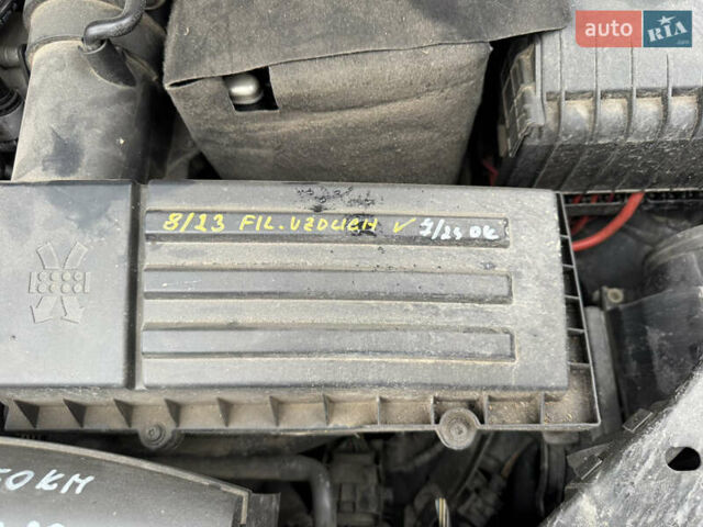 Сірий Фольксваген Гольф, об'ємом двигуна 1.97 л та пробігом 223 тис. км за 7950 $, фото 184 на Automoto.ua