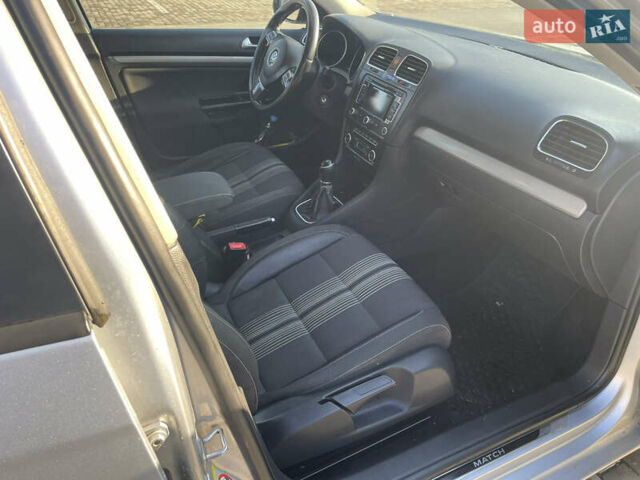 Серый Фольксваген Гольф, объемом двигателя 1.6 л и пробегом 330 тыс. км за 7200 $, фото 31 на Automoto.ua