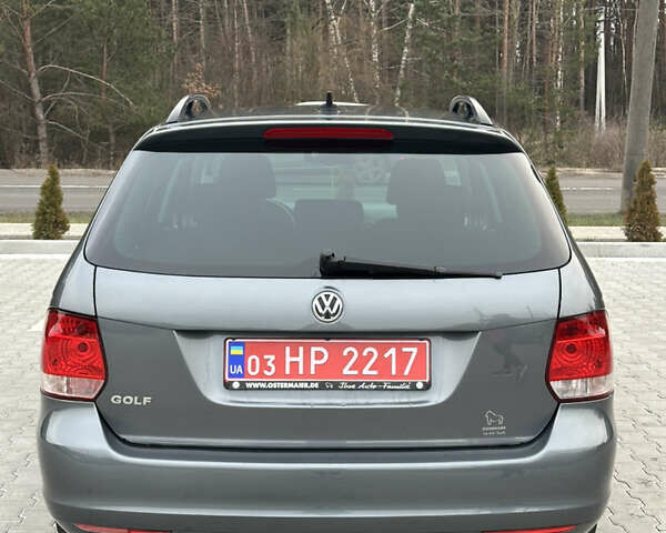 Серый Фольксваген Гольф, объемом двигателя 1.4 л и пробегом 243 тыс. км за 8800 $, фото 44 на Automoto.ua
