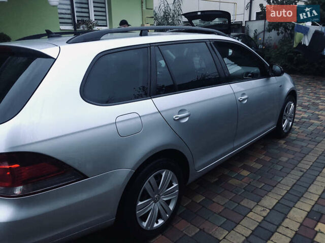 Серый Фольксваген Гольф, объемом двигателя 2 л и пробегом 320 тыс. км за 9200 $, фото 11 на Automoto.ua