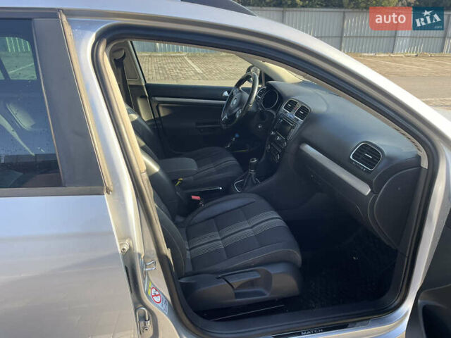 Серый Фольксваген Гольф, объемом двигателя 1.6 л и пробегом 330 тыс. км за 7200 $, фото 29 на Automoto.ua