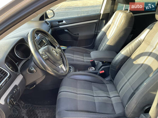 Серый Фольксваген Гольф, объемом двигателя 1.6 л и пробегом 330 тыс. км за 7200 $, фото 34 на Automoto.ua