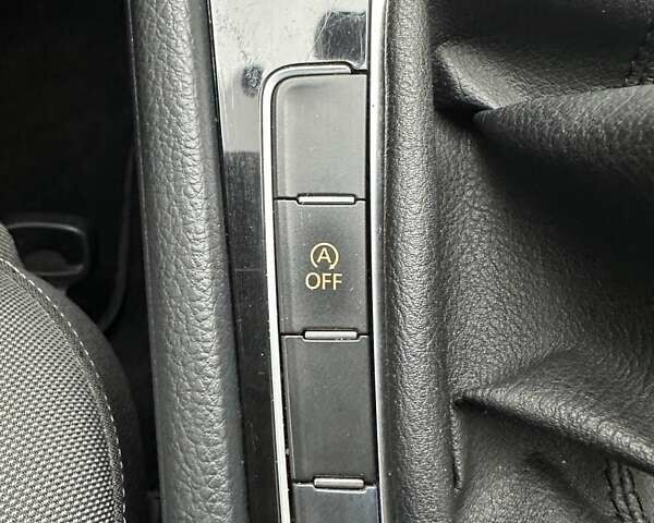 Серый Фольксваген Гольф, объемом двигателя 1.4 л и пробегом 157 тыс. км за 11200 $, фото 26 на Automoto.ua