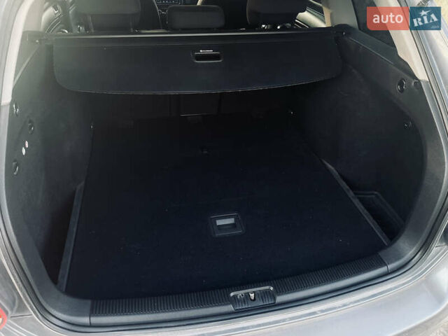 Серый Фольксваген Гольф, объемом двигателя 1.6 л и пробегом 209 тыс. км за 9900 $, фото 32 на Automoto.ua