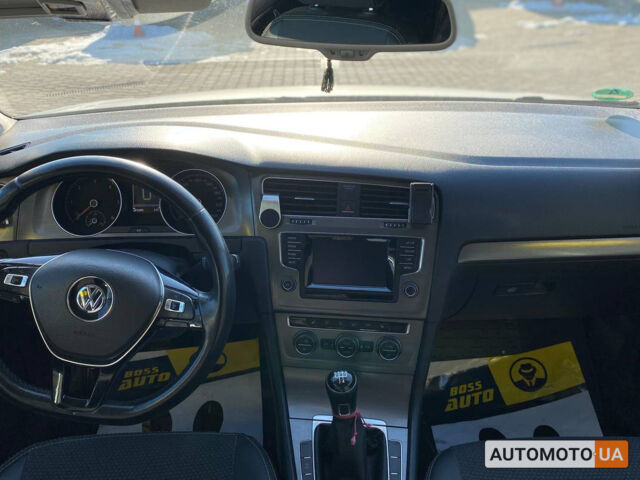Серый Фольксваген Гольф, объемом двигателя 1.6 л и пробегом 285 тыс. км за 10300 $, фото 13 на Automoto.ua