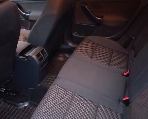 Серый Фольксваген Гольф, объемом двигателя 1.6 л и пробегом 250 тыс. км за 8500 $, фото 4 на Automoto.ua