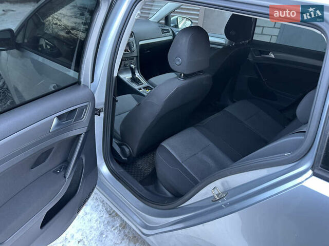 Серый Фольксваген Гольф, объемом двигателя 1.6 л и пробегом 326 тыс. км за 10399 $, фото 45 на Automoto.ua