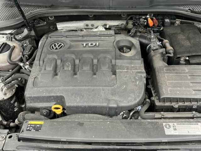 Серый Фольксваген Гольф, объемом двигателя 1.6 л и пробегом 300 тыс. км за 9600 $, фото 9 на Automoto.ua