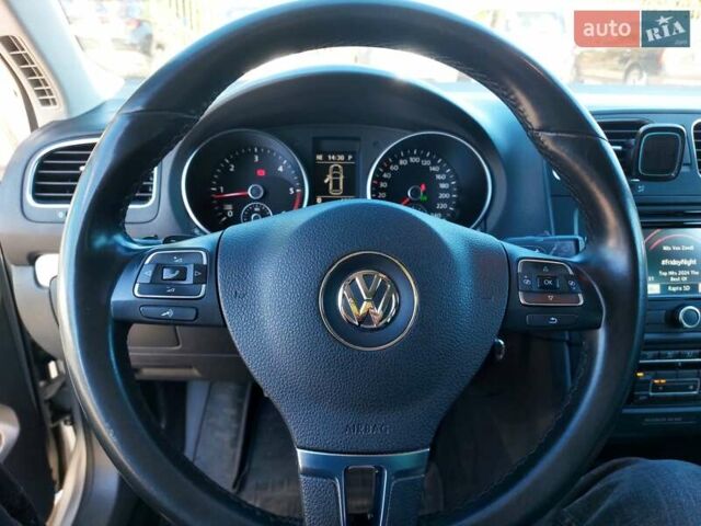 Серый Фольксваген Гольф, объемом двигателя 1.6 л и пробегом 257 тыс. км за 8700 $, фото 34 на Automoto.ua