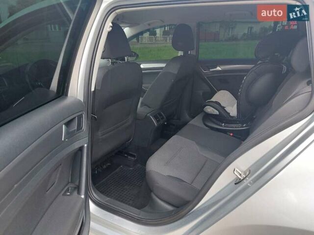 Серый Фольксваген Гольф, объемом двигателя 1.97 л и пробегом 307 тыс. км за 11100 $, фото 14 на Automoto.ua