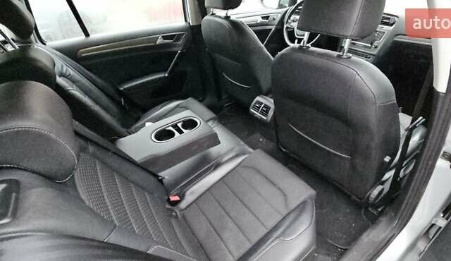 Серый Фольксваген Гольф, объемом двигателя 1.6 л и пробегом 264 тыс. км за 8300 $, фото 8 на Automoto.ua