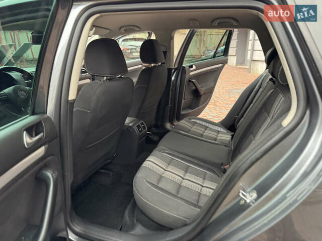 Сірий Фольксваген Гольф, об'ємом двигуна 1.97 л та пробігом 223 тис. км за 7950 $, фото 150 на Automoto.ua