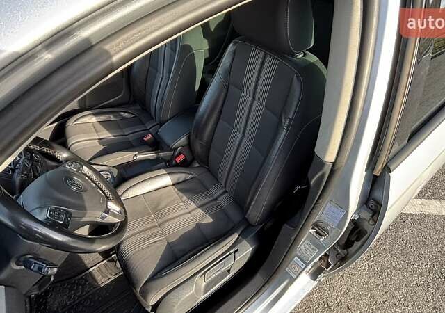 Серый Фольксваген Гольф, объемом двигателя 1.97 л и пробегом 308 тыс. км за 9500 $, фото 11 на Automoto.ua