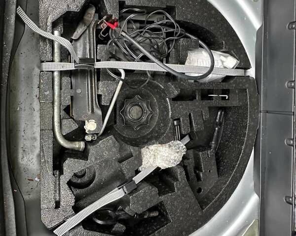 Сірий Фольксваген Гольф, об'ємом двигуна 1.6 л та пробігом 286 тис. км за 10500 $, фото 40 на Automoto.ua