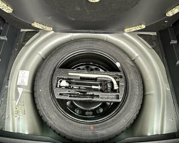 Серый Фольксваген Гольф, объемом двигателя 1.97 л и пробегом 212 тыс. км за 9800 $, фото 26 на Automoto.ua