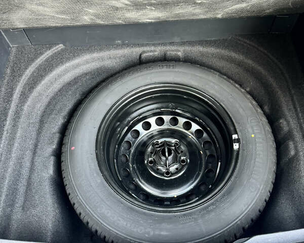 Сірий Фольксваген Гольф, об'ємом двигуна 1.6 л та пробігом 250 тис. км за 10500 $, фото 9 на Automoto.ua