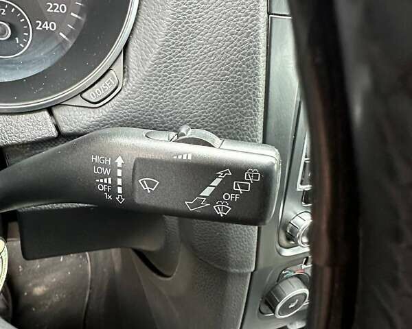 Сірий Фольксваген Гольф, об'ємом двигуна 1.6 л та пробігом 286 тис. км за 10500 $, фото 35 на Automoto.ua