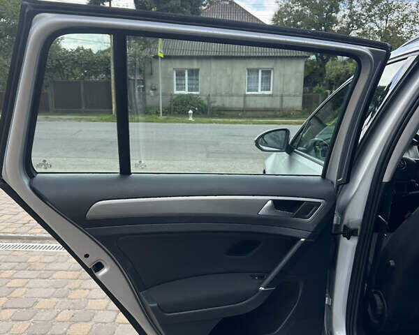 Сірий Фольксваген Гольф, об'ємом двигуна 1.6 л та пробігом 280 тис. км за 10200 $, фото 21 на Automoto.ua