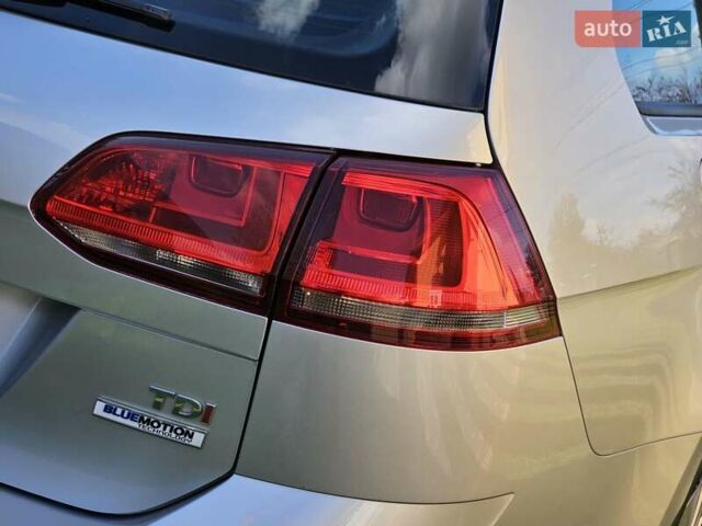 Серый Фольксваген Гольф, объемом двигателя 1.6 л и пробегом 262 тыс. км за 8800 $, фото 33 на Automoto.ua