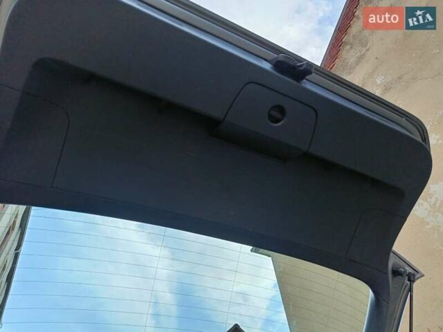 Серый Фольксваген Гольф, объемом двигателя 1.6 л и пробегом 240 тыс. км за 11600 $, фото 36 на Automoto.ua