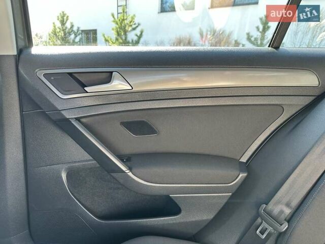 Сірий Фольксваген Гольф, об'ємом двигуна 1.6 л та пробігом 238 тис. км за 11800 $, фото 60 на Automoto.ua