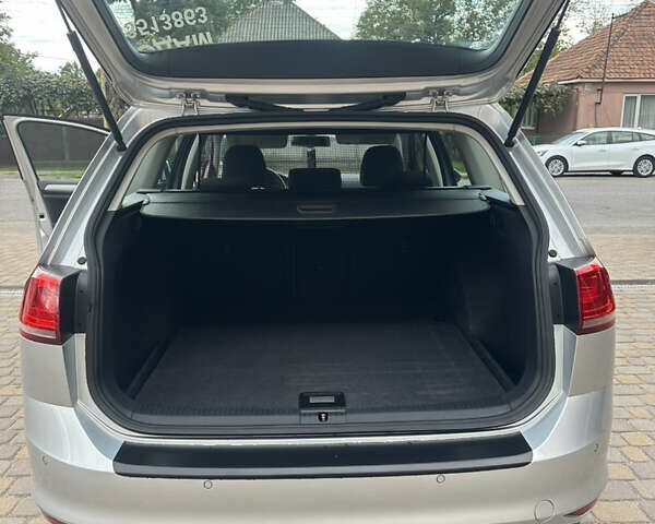 Сірий Фольксваген Гольф, об'ємом двигуна 1.6 л та пробігом 280 тис. км за 10200 $, фото 22 на Automoto.ua