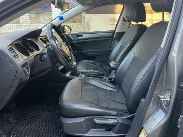 Сірий Фольксваген Гольф, об'ємом двигуна 1.6 л та пробігом 304 тис. км за 13000 $, фото 11 на Automoto.ua