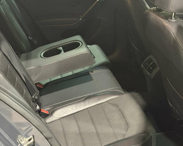 Сірий Фольксваген Гольф, об'ємом двигуна 1.6 л та пробігом 296 тис. км за 10350 $, фото 9 на Automoto.ua