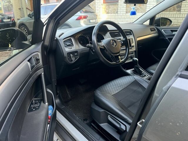 Сірий Фольксваген Гольф, об'ємом двигуна 1.6 л та пробігом 304 тис. км за 13000 $, фото 8 на Automoto.ua