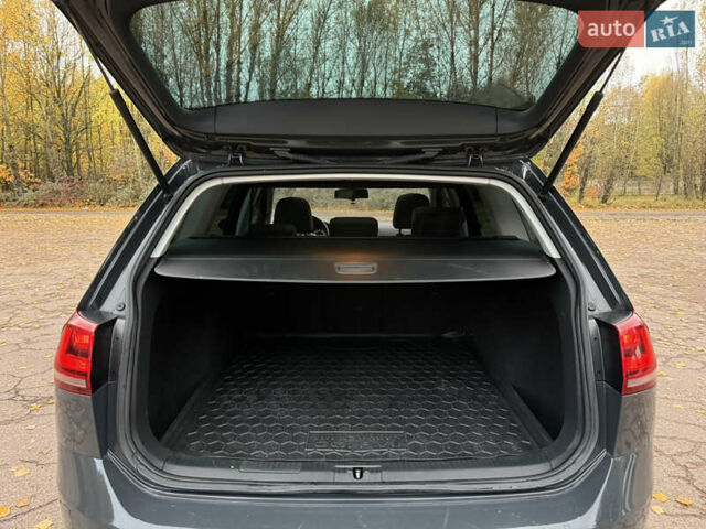 Серый Фольксваген Гольф, объемом двигателя 1.97 л и пробегом 288 тыс. км за 11899 $, фото 60 на Automoto.ua