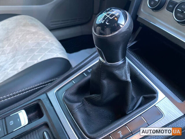 Сірий Фольксваген Гольф, об'ємом двигуна 1.6 л та пробігом 183 тис. км за 12100 $, фото 19 на Automoto.ua