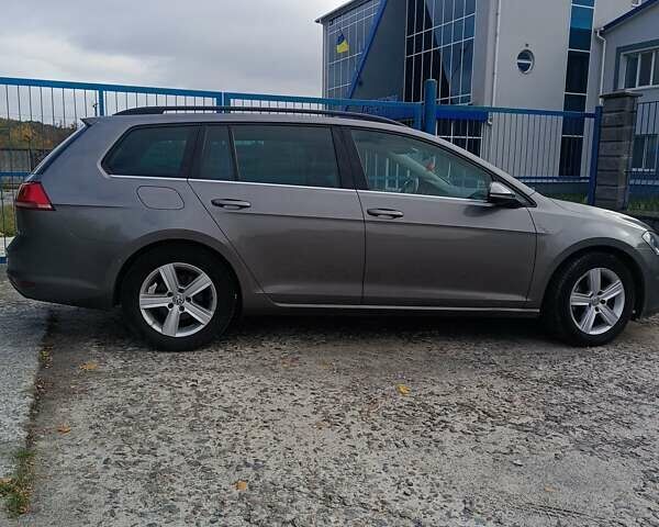 Фольксваген Гольф 2014 в Славуте на Automoto.ua Серый Фольксваген Гольф, объемом двигателя 1.6 л и пробегом 268 тыс. км за 11700 $, фото 4 на Automoto.ua