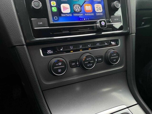 Серый Фольксваген Гольф, объемом двигателя 1.4 л и пробегом 214 тыс. км за 11490 $, фото 19 на Automoto.ua