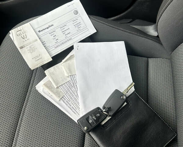 Сірий Фольксваген Гольф, об'ємом двигуна 1.6 л та пробігом 280 тис. км за 10200 $, фото 25 на Automoto.ua