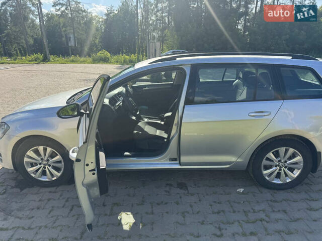 Серый Фольксваген Гольф, объемом двигателя 1.6 л и пробегом 200 тыс. км за 10500 $, фото 4 на Automoto.ua