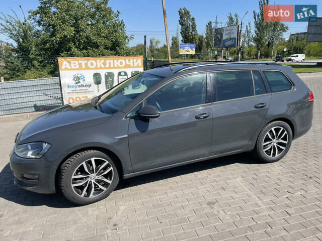 Серый Фольксваген Гольф, объемом двигателя 1.6 л и пробегом 150 тыс. км за 13999 $, фото 1 на Automoto.ua