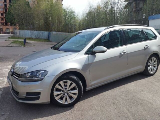 Серый Фольксваген Гольф, объемом двигателя 1.6 л и пробегом 331 тыс. км за 9000 $, фото 5 на Automoto.ua