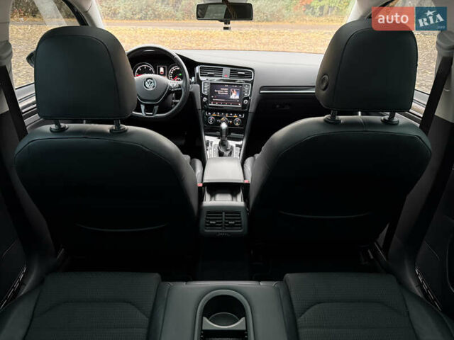 Серый Фольксваген Гольф, объемом двигателя 1.97 л и пробегом 288 тыс. км за 11899 $, фото 59 на Automoto.ua