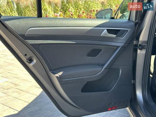 Сірий Фольксваген Гольф, об'ємом двигуна 1.6 л та пробігом 238 тис. км за 11800 $, фото 44 на Automoto.ua