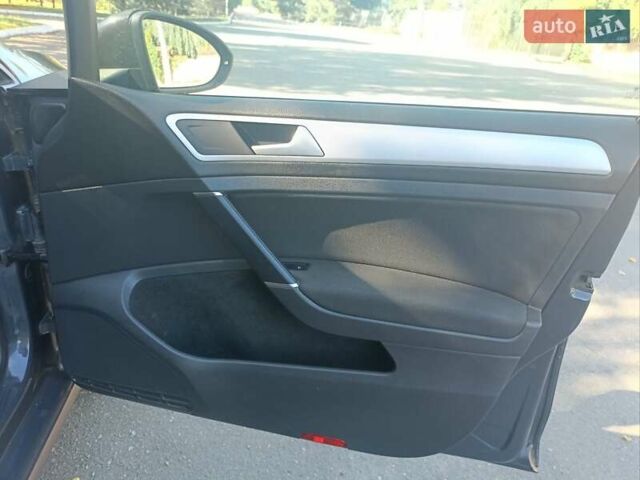 Сірий Фольксваген Гольф, об'ємом двигуна 1.6 л та пробігом 262 тис. км за 10500 $, фото 261 на Automoto.ua