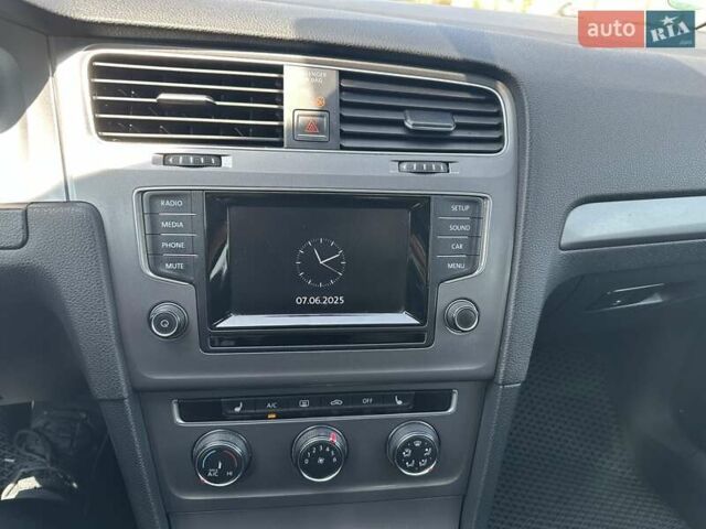 Сірий Фольксваген Гольф, об'ємом двигуна 1.6 л та пробігом 295 тис. км за 9800 $, фото 13 на Automoto.ua