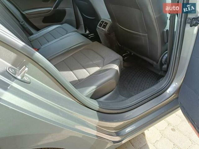 Серый Фольксваген Гольф, объемом двигателя 1.6 л и пробегом 240 тыс. км за 11600 $, фото 30 на Automoto.ua