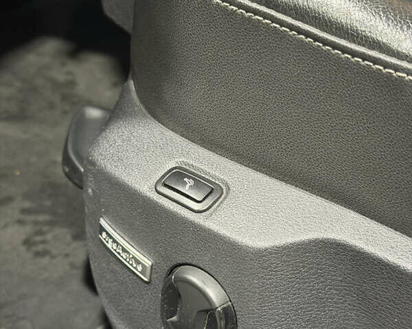 Сірий Фольксваген Гольф, об'ємом двигуна 1.6 л та пробігом 296 тис. км за 10350 $, фото 10 на Automoto.ua