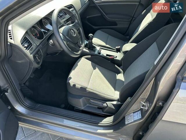 Сірий Фольксваген Гольф, об'ємом двигуна 1.6 л та пробігом 238 тис. км за 11800 $, фото 49 на Automoto.ua