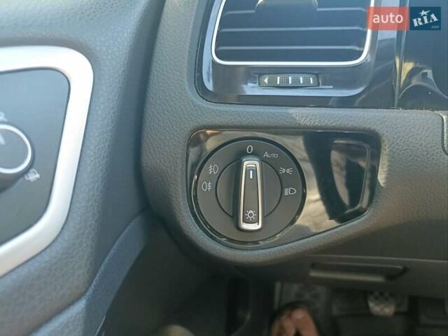 Сірий Фольксваген Гольф, об'ємом двигуна 1.6 л та пробігом 262 тис. км за 10500 $, фото 207 на Automoto.ua